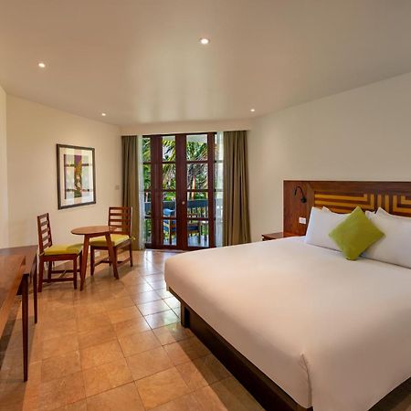 Отель The Warwick Fiji Королеву Экстерьер фото